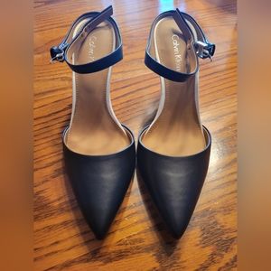 Calvin Klein- Ginnie Cow Silk/Patent- Black/Marine Blue